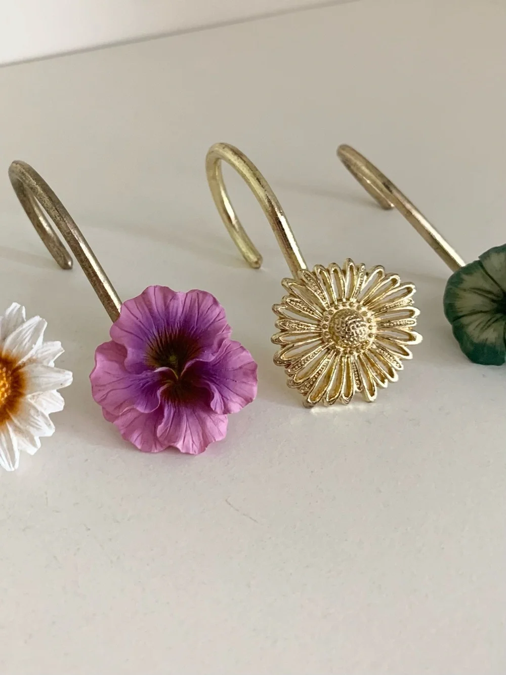 4 flower hooks set